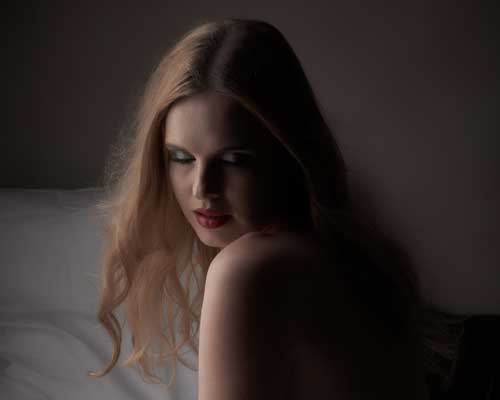 10 Ways to Be More Sexy in the Bedroom (Without Trying Too Hard)